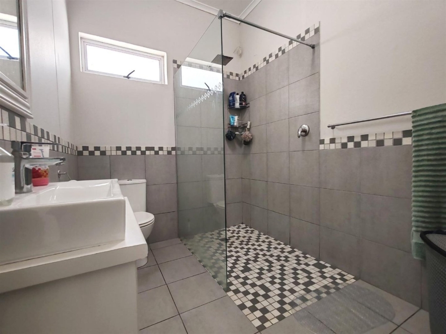 3 Bedroom Property for Sale in Newton Park Eastern Cape
